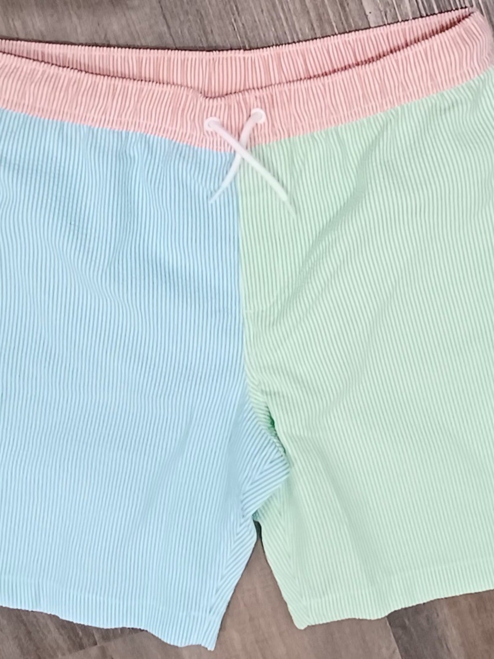 Lands End Boys Blue, Green And Pink Multicolored Seersucker XL Husky Swim Trunks